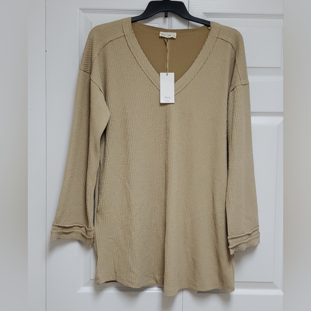New In Waffle Knit Vneck Dress/Taupe - Picture 5 of 13